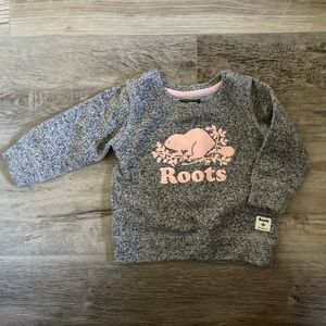 ❌SOLD❌ Roots Baby Girl Crew Neck Sweater 6-12 Months